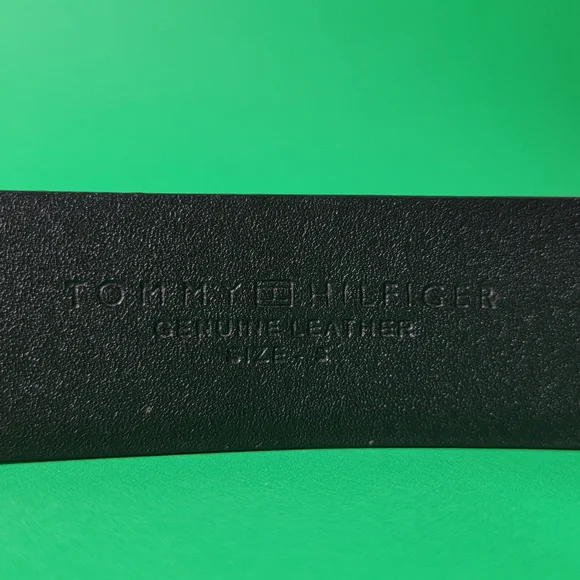 Tommy Hilfiger Genuine Leather Mens Belt Black with Silver Buckle - Picture 5 of 8